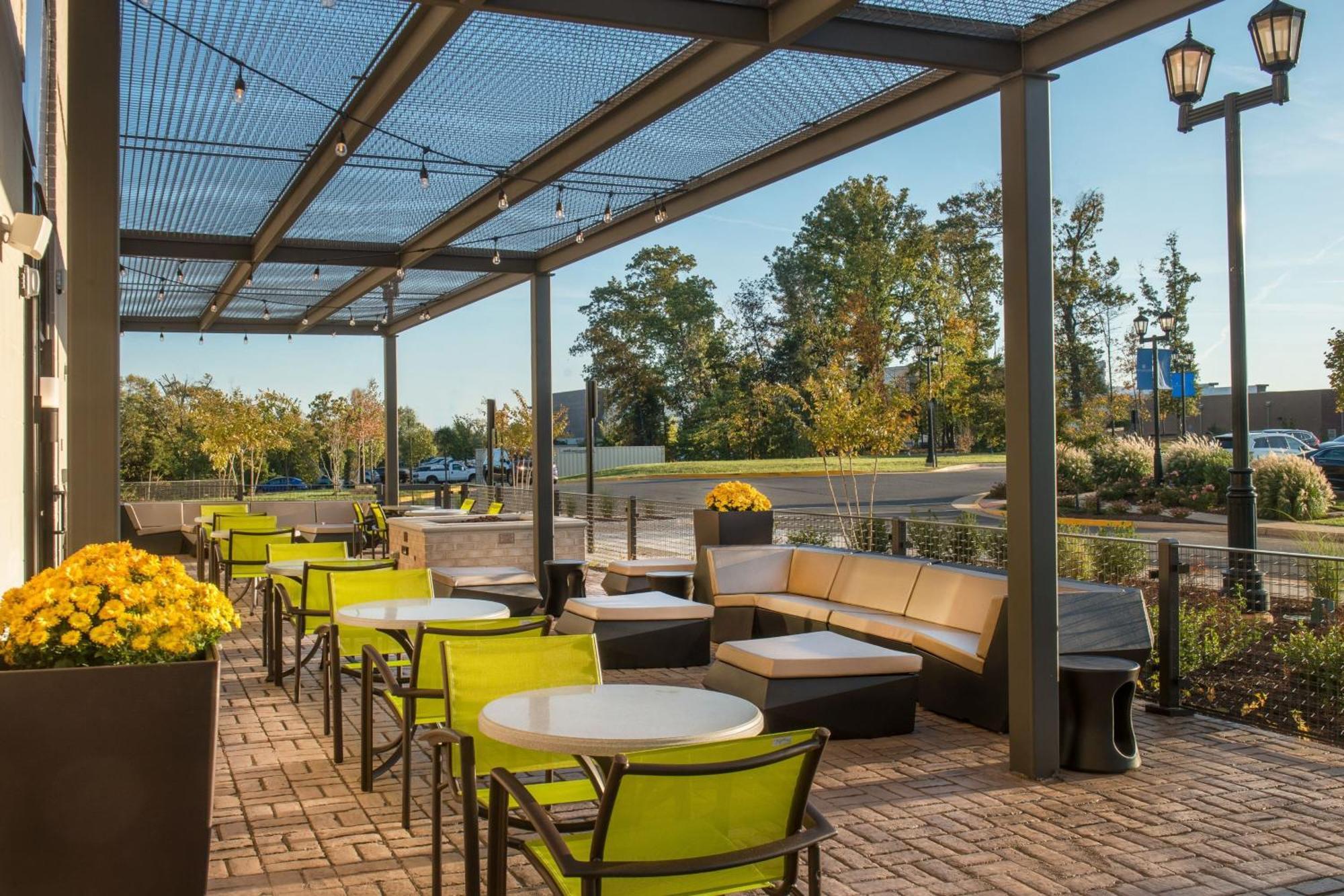 Springhill Suites By Marriott Gainesville Haymarket Экстерьер фото
